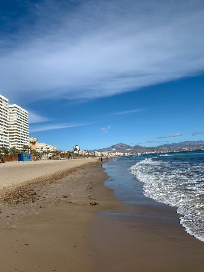 Sea Apartment อาลิกันเต ภายนอก รูปภาพ