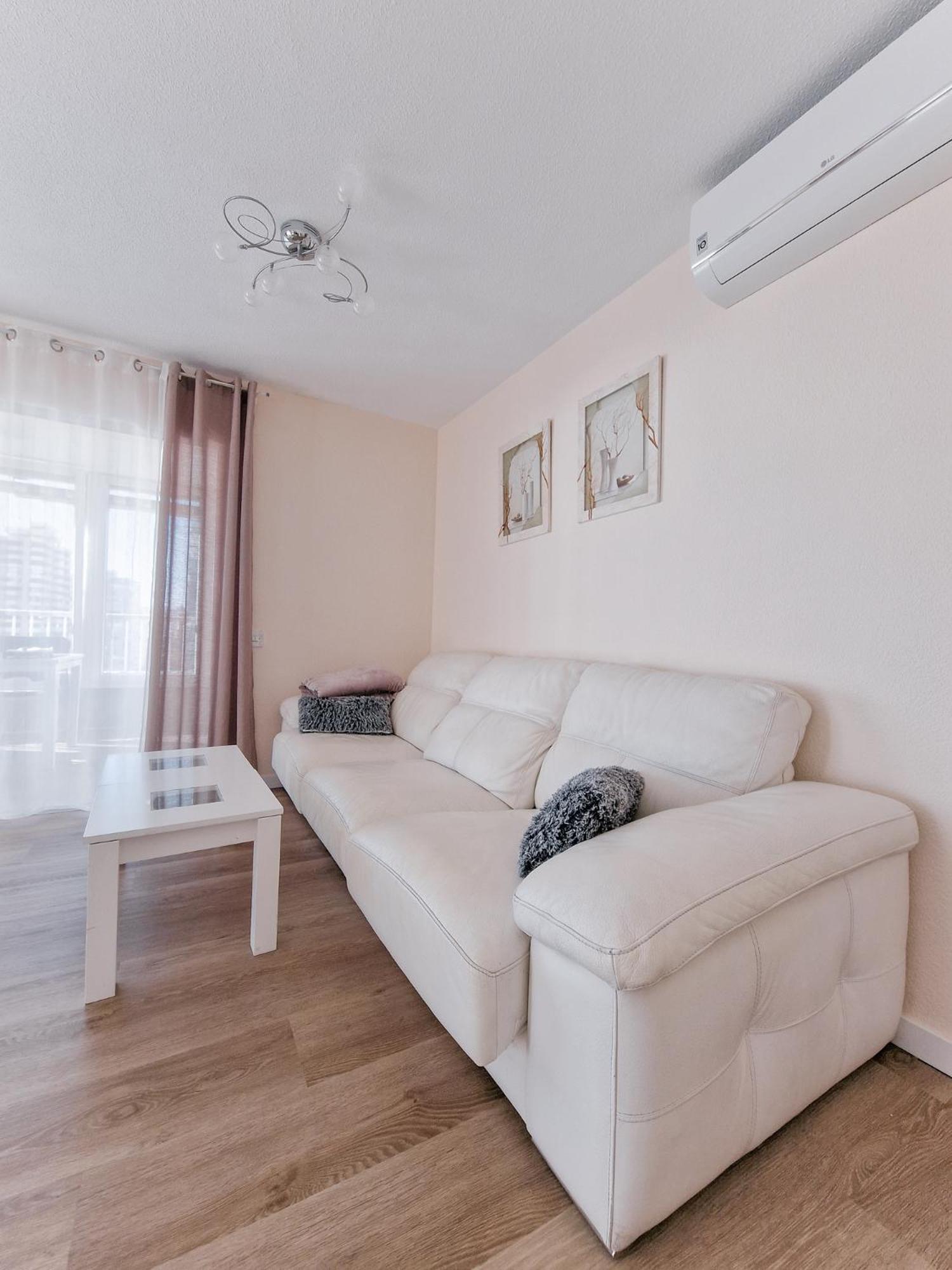 Sea Apartment อาลิกันเต ภายนอก รูปภาพ